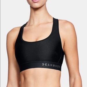 Removable cups with Right & Left labels
wicks sweat & dries really fast & light